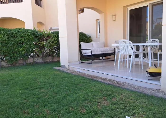 Waterside Apartments, - 1bd Ground Floor *